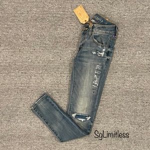 American Eagle Super Stretch Vintage Collection NWT Jeans
